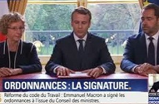 Macron signe les ordonnances. parmi les mesures une révolution concernant la lettre et la motivation du licenciement  